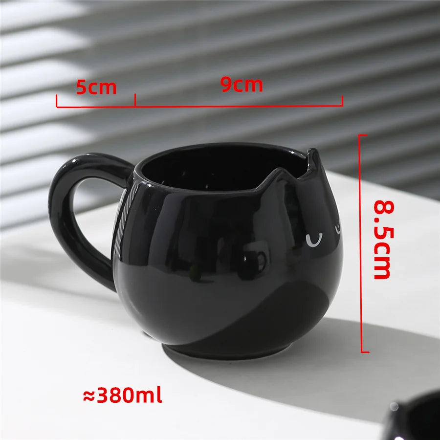 Cat shaped ceramic cup
380ml